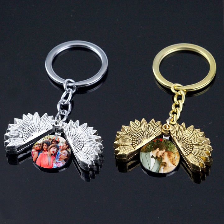 Sunflower Photo Locket Keychain Picture Keychain For Boyfriend Girlfriend - Oarse
